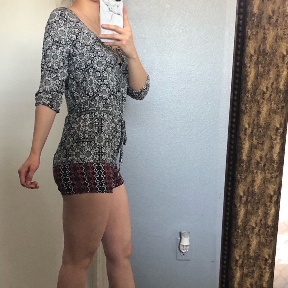 Romper - Picture 3 of 3